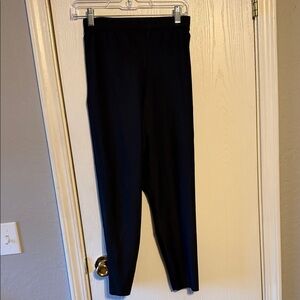 Women’s compression leggings for surgery recovery